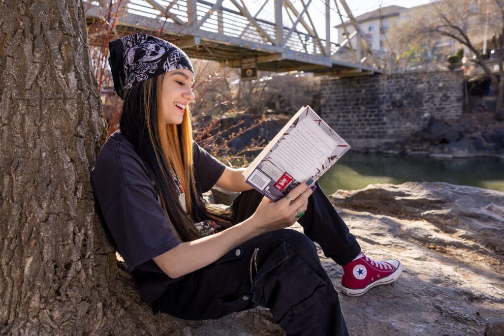 What to wear senior photos outfit inspiration Pocatello Idaho