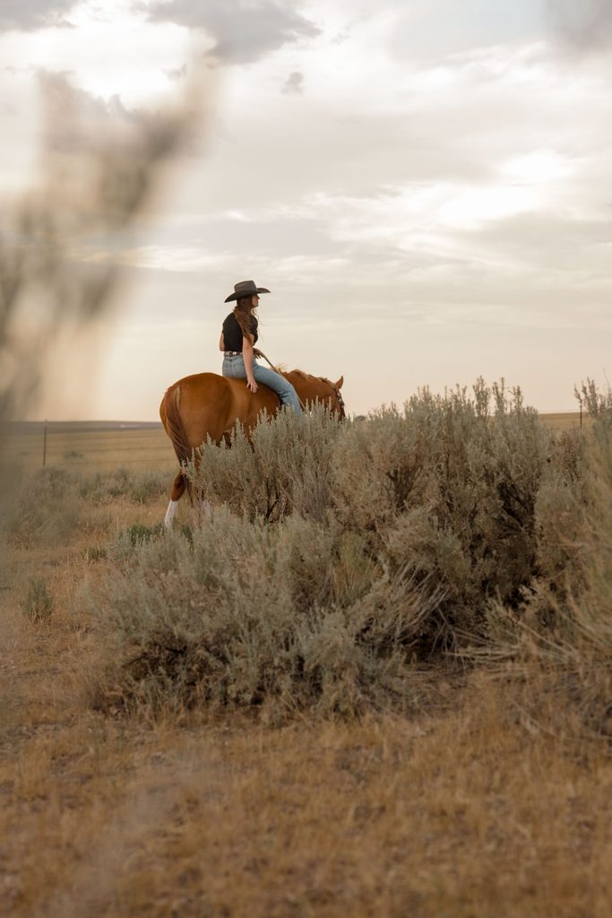 Cinematic senior photos trend — grainy, film-style senior portrait by Kate Hulsey Photography in Pocatello, Idaho
